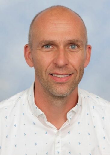 Portret Sjabbo  Smedes